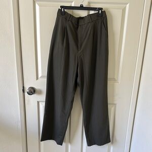 Uniqlo Women’s Pleated Wide Pants